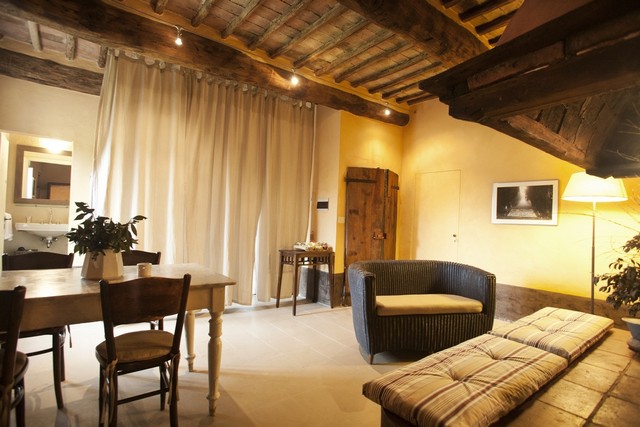 agriturismo piscina toscana siena san galgano